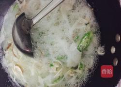 肉末秋葵香菇面的做法图解3