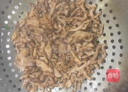 家常京酱肉丝卷千张的做法图解2