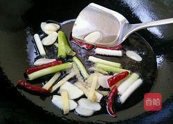 黄豆芽炒粉条的做法图解4