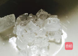 银耳莲子羹的做法图解3