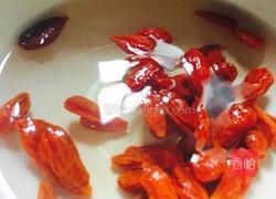 银耳莲子羹的做法图解4