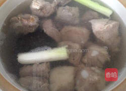 莲藕炖排骨的做法图解4