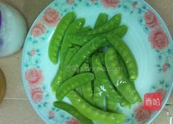 荷兰豆山药炒猪心的做法图解2