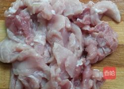农家小炒肉（青辣椒炒肉）的做法图解2