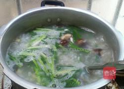 鲜虾花甲香菇粥的做法图解6