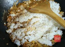 辣白菜炒饭的做法图解4