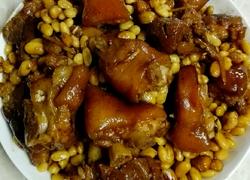 黄豆焖猪蹄