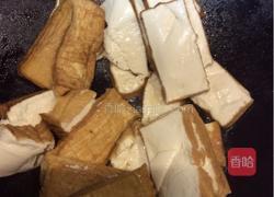 豆腐炒猪肉的做法图解4