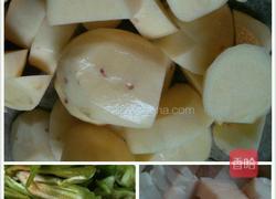 青椒焖土豆的做法图解1