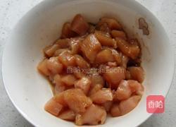 青椒鸡丁的做法图解3