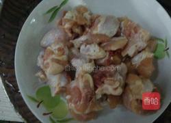 土豆烧鸡的做法图解1