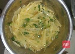 土豆炒蛋的做法图解3