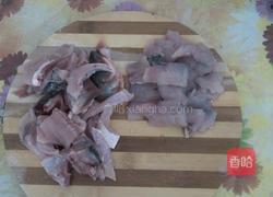 油豆腐酸菜鱼的做法图解2