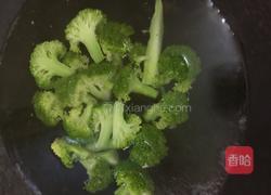 西兰花炒香干的做法图解4