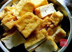 瘦肉煮山水豆腐的做法图解1