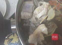 黄花菜排骨汤的做法图解2