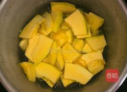 香煎南瓜饼的做法图解1