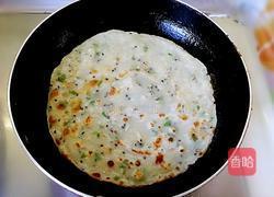 快手早餐---鸡蛋裹饼的做法图解3