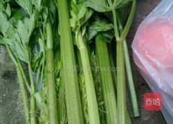 芹菜胡萝卜炒粉条的做法图解1
