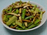芹菜香干