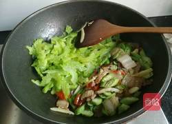 苦瓜秋葵回锅肉的做法图解5