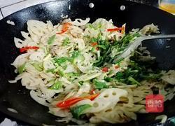 辣椒炒莲藕的做法图解7