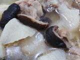 香菇萝卜排骨汤