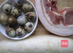 鹌鹑蛋红烧肉的做法图解1