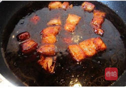 鹌鹑蛋红烧肉的做法图解10