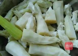 凉拌花菜杆儿的做法图解1
