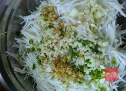 凉拌花菜杆儿的做法图解3