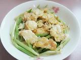 芹菜炒鸡蛋