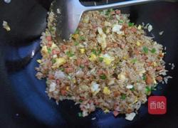 火腿鸡蛋炒饭的做法图解5