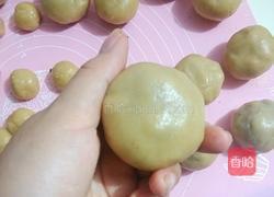 红豆沙馅广式月饼的做法图解7