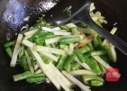 豆角焖面的做法图解6