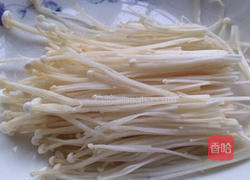 五花肉卷金针菇的做法图解2