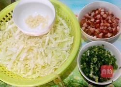叉烧包菜炒饭的做法图解2