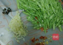 橄榄菜豆角(快速菜)的做法图解1