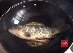 红烧鲤鱼的做法图解3