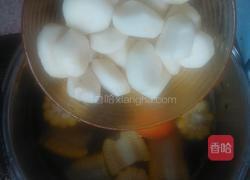 玉米马蹄骨头汤的做法图解7