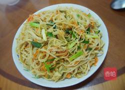 炒面线<长寿面>的做法图解7