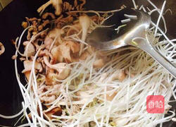 香菇绿豆芽炒肉丝的做法图解5