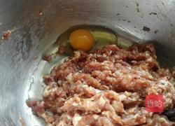 韭菜猪肉馄饨的做法图解4