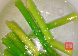 芦笋培根卷的做法图解3