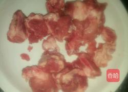 萝卜排骨汤的做法图解1