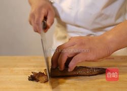 蒜苔炒腊肉的做法图解2