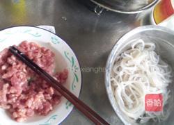 肉末粉条蚂蚁上树的做法图解1