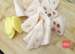 莲藕排骨汤的做法图解4