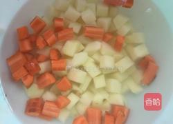 土豆焖饭的做法图解2