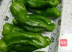 虎皮青椒的做法图解1